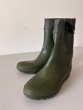 Asgard Women's Barefoot Style Rain Boots Lightweight & Flexible size 8.5 (EU39)